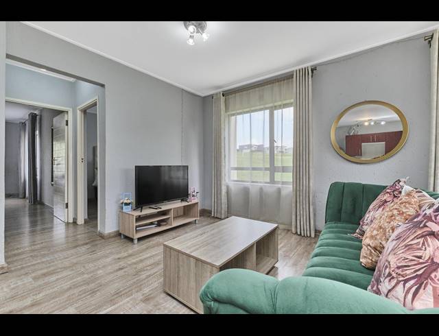 2 BEDROOM APARTMENT FOR SALE IN JACKAL CREEK GOLF ESTATE